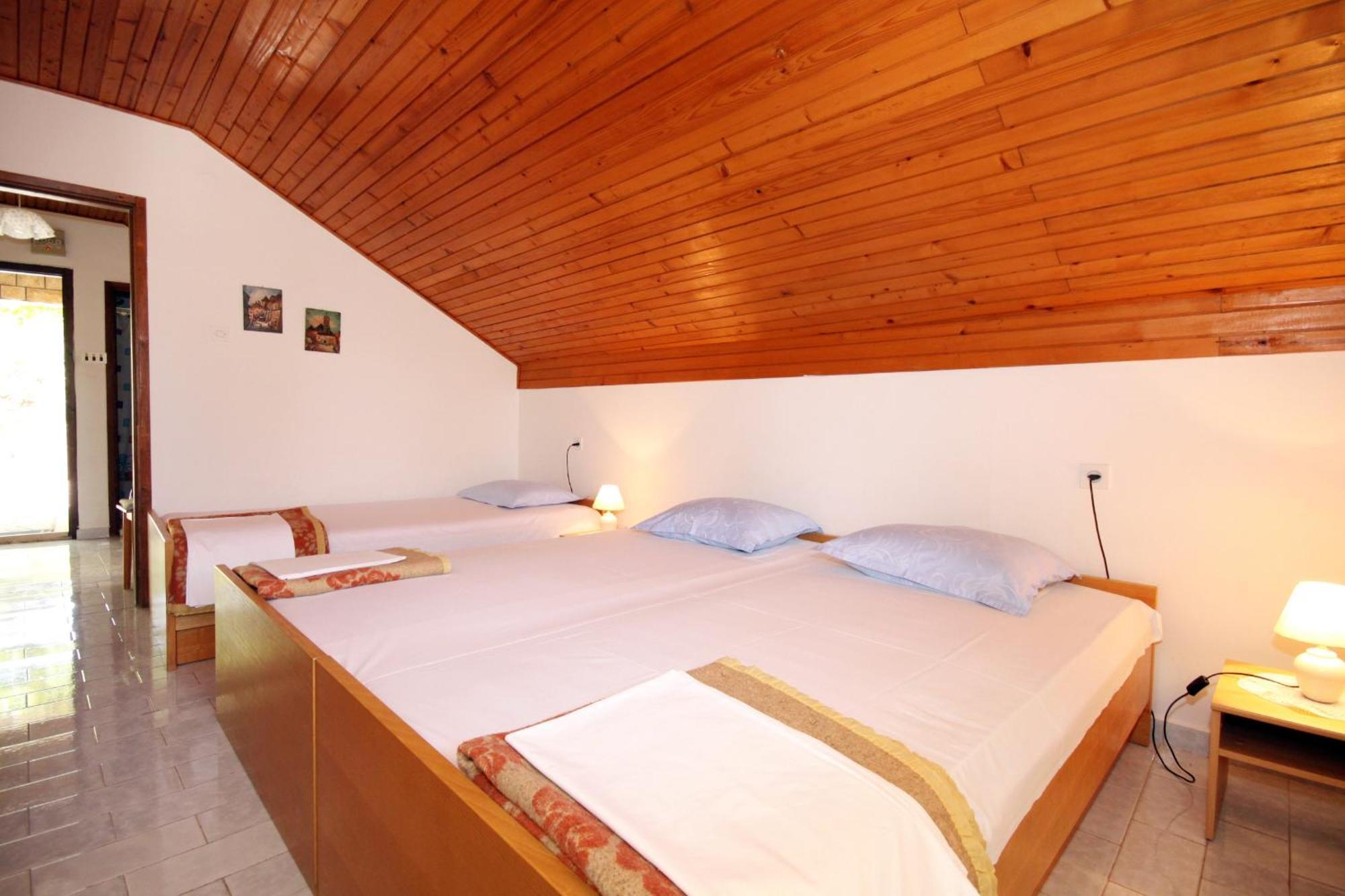 Apartments By The Sea Basina, Hvar - 542 Vrbanj Habitación foto